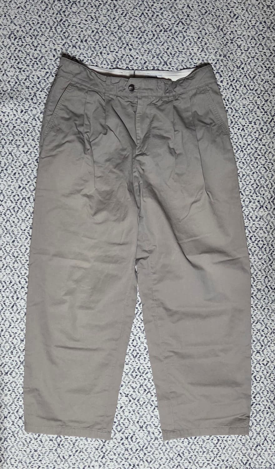 러프사이드 투턱 와이드팬츠 카키 3 상품이미지2