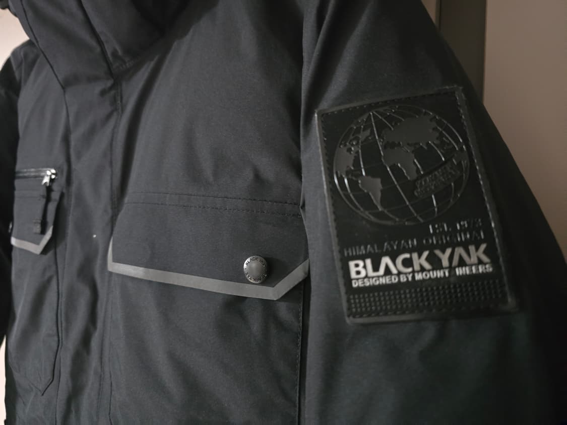 블랙야크 고어텍스  구스다운 점퍼.
싸이즈 85. 남자 상품이미지2