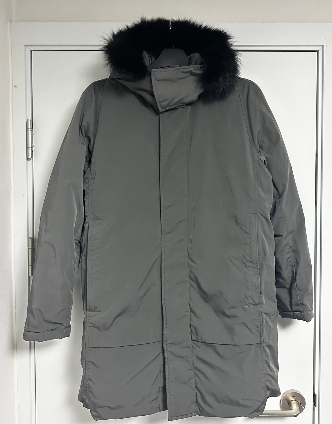 [띠어리] 남성 구스 롱패딩 상품이미지1