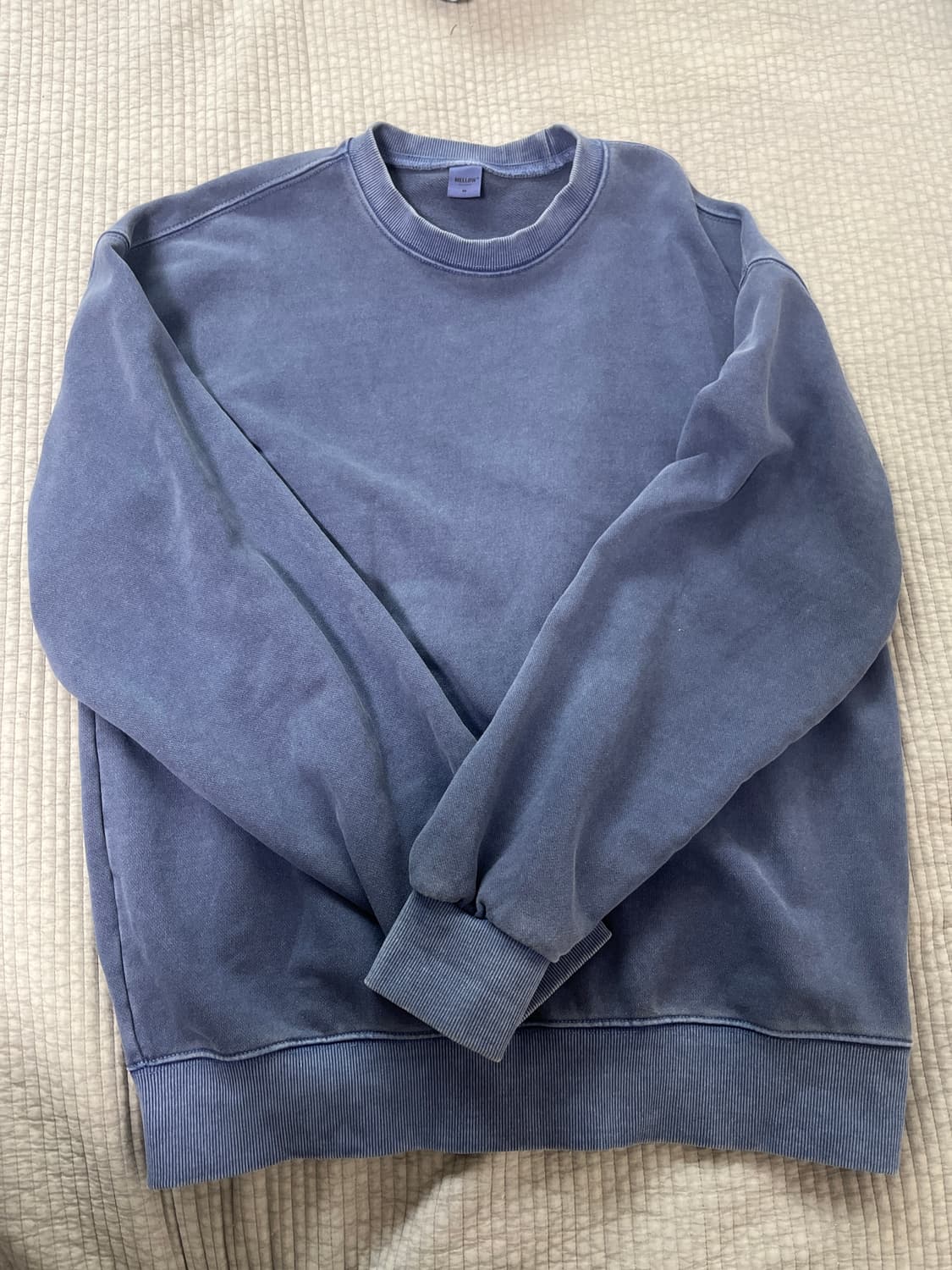 빈티지한 피그먼트 맨투맨 입니다 상품이미지1