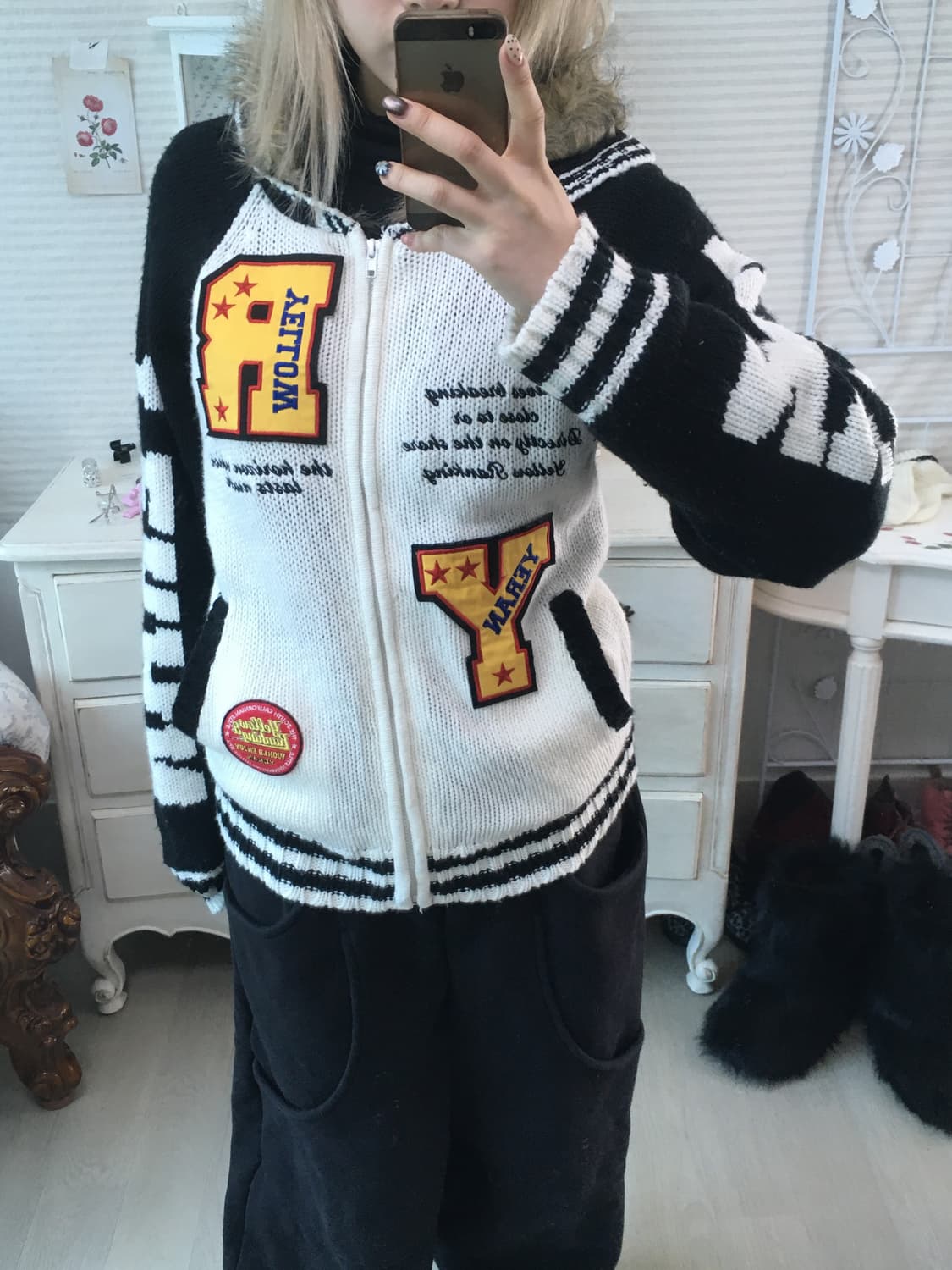 일본빈티지 퍼후드 패치 레터링 니트 집업 상품이미지2