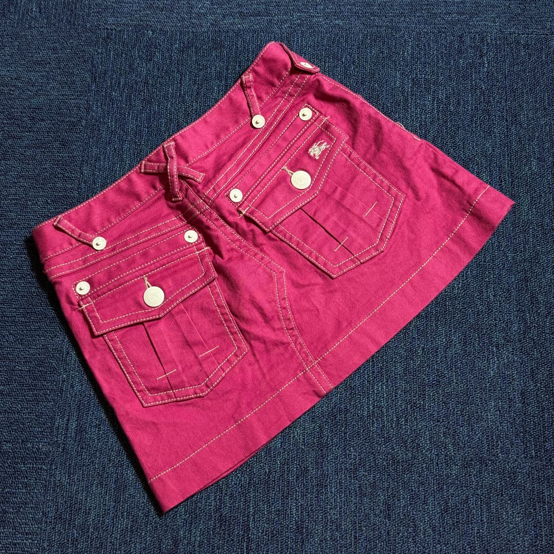 버버리 핑크 미니스커트 상품이미지3