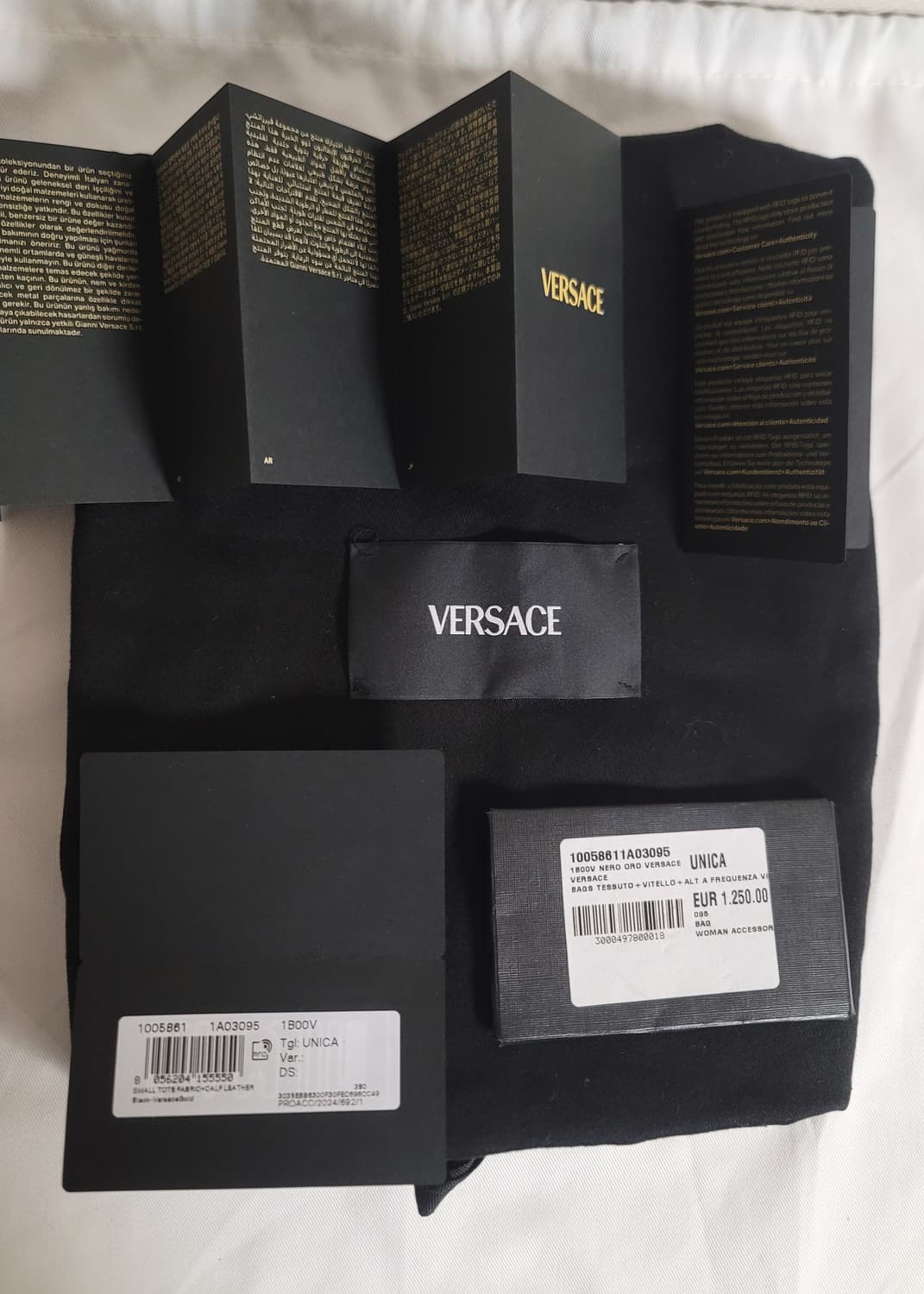 베르사체가방,토트백숄더백(생로랑디올펜디샤넬프라다셀린느버버리고야드루이비통) 상품이미지9