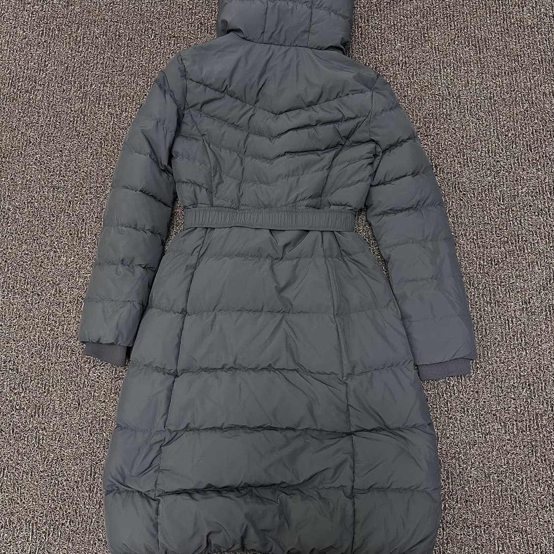 GUESS 게스 덕다운 여성 롱패딩 S 상품이미지4