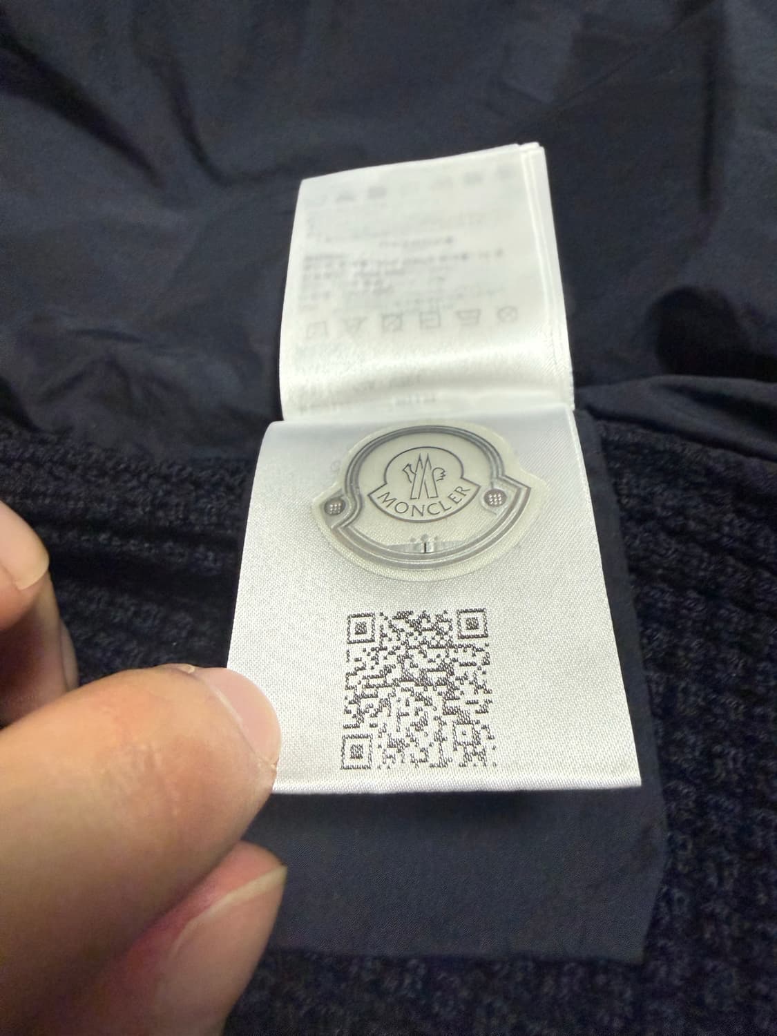 몽클레어 라이닝 니트패딩 L 민트급 판매합니다 상품이미지9