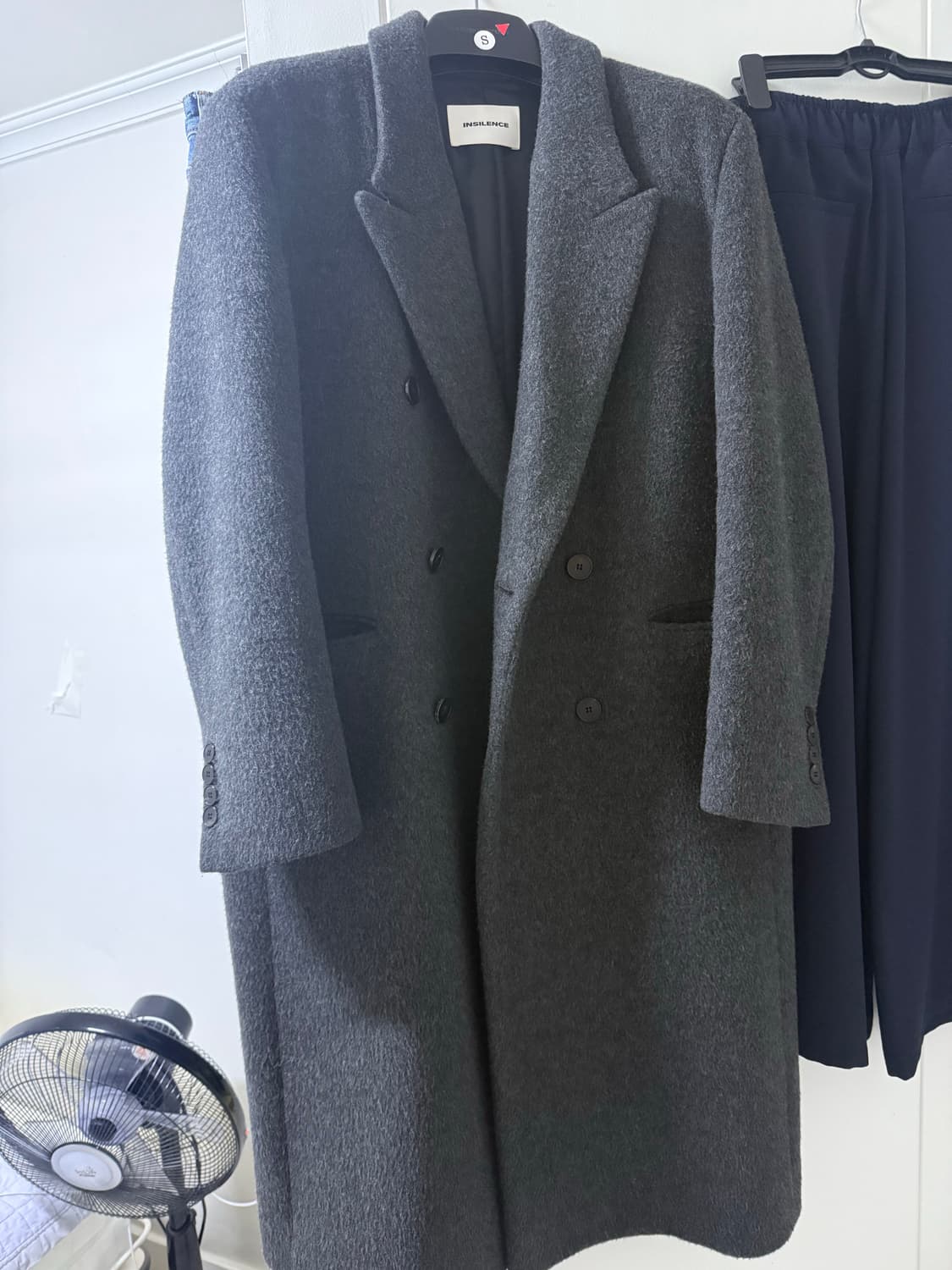 인사일런스 밍크 더블코트 차콜 상품이미지1