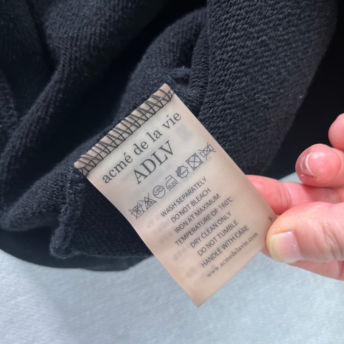 100 아크메드라비 빅로고 후드티 상품이미지7