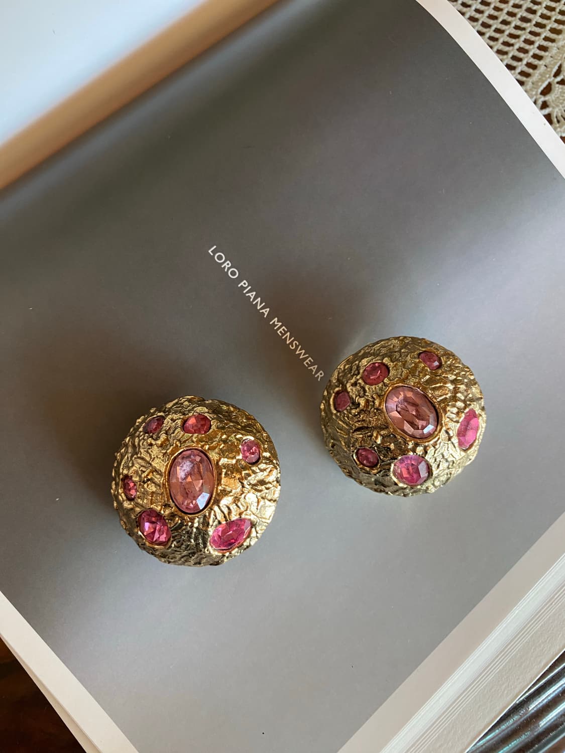 빈티지ysl 입생로랑 볼드 핑크 큐빅 골드 귀걸이 귀찌 상품이미지1