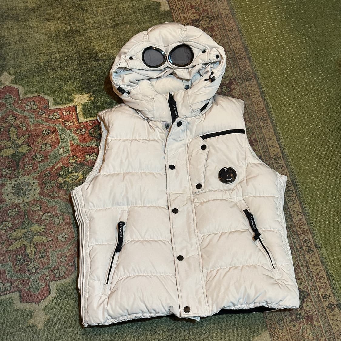cp 컴퍼니 구스다운 고글 조끼 패딩 상품이미지1