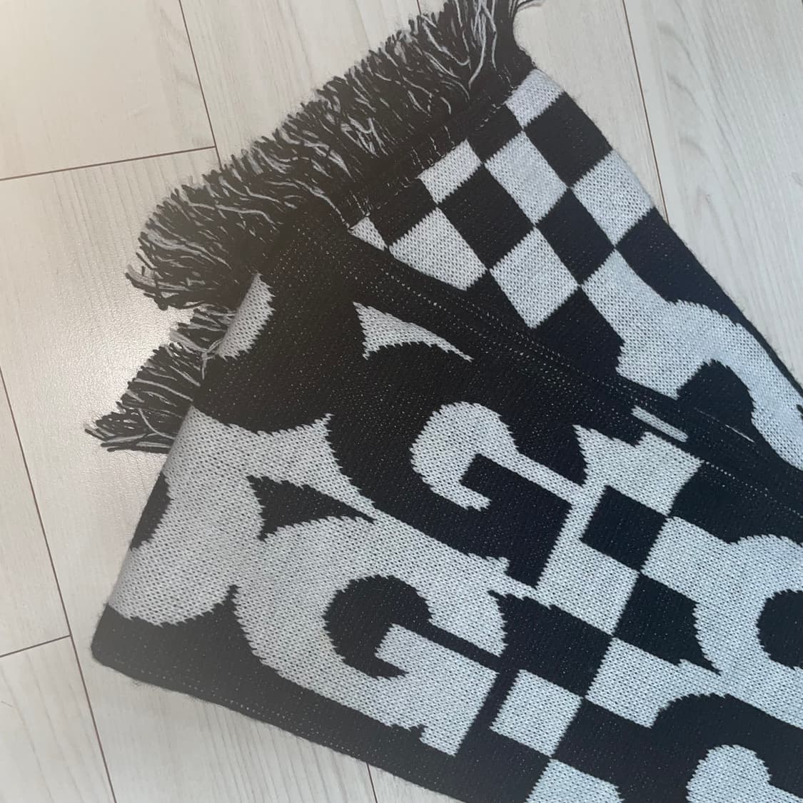 CDG 로고 체크 머플러 화이트 블랙 상품이미지5