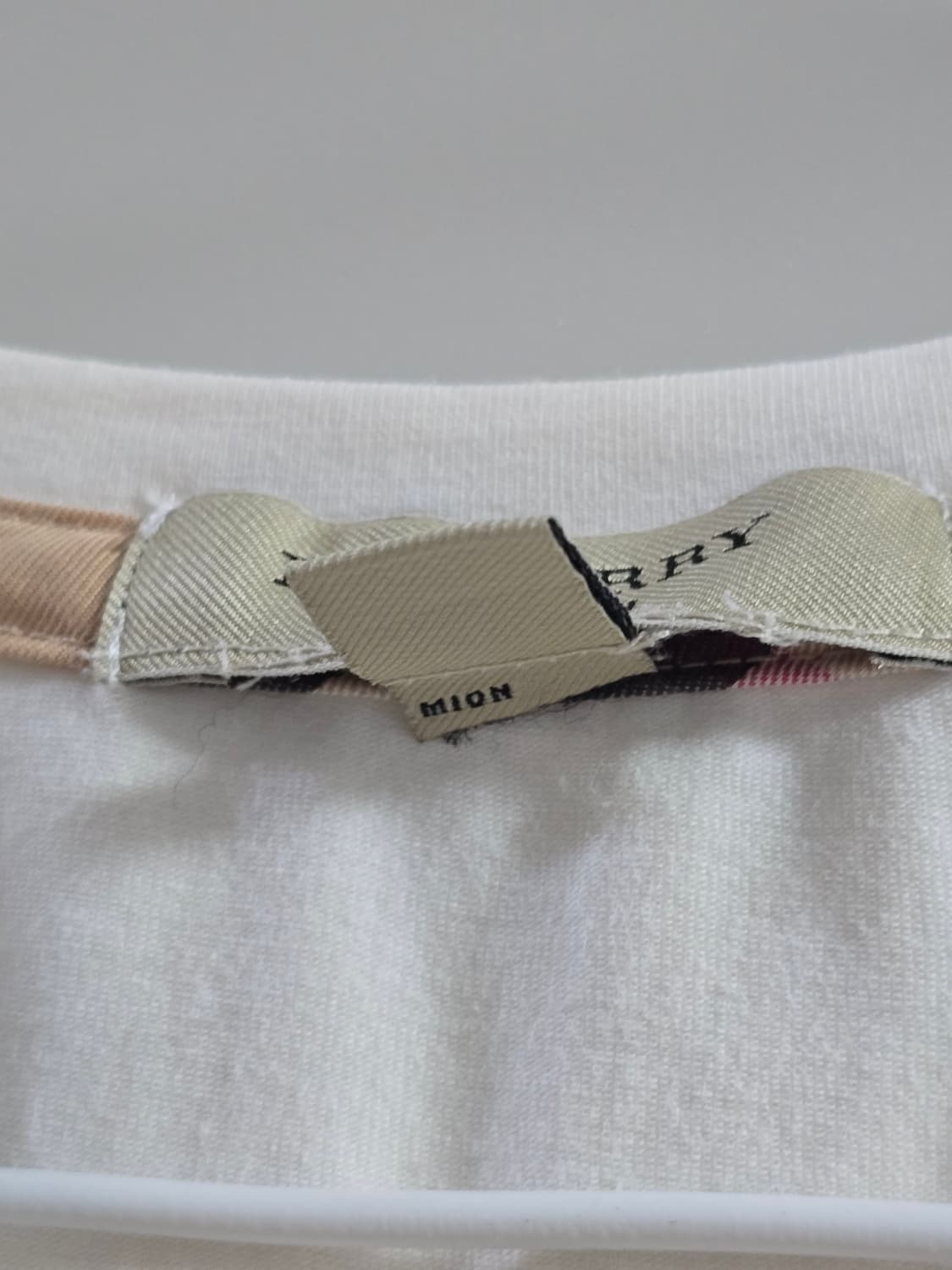 Burberry 버버리 화이트 반팔 티셔츠 M 상품이미지6