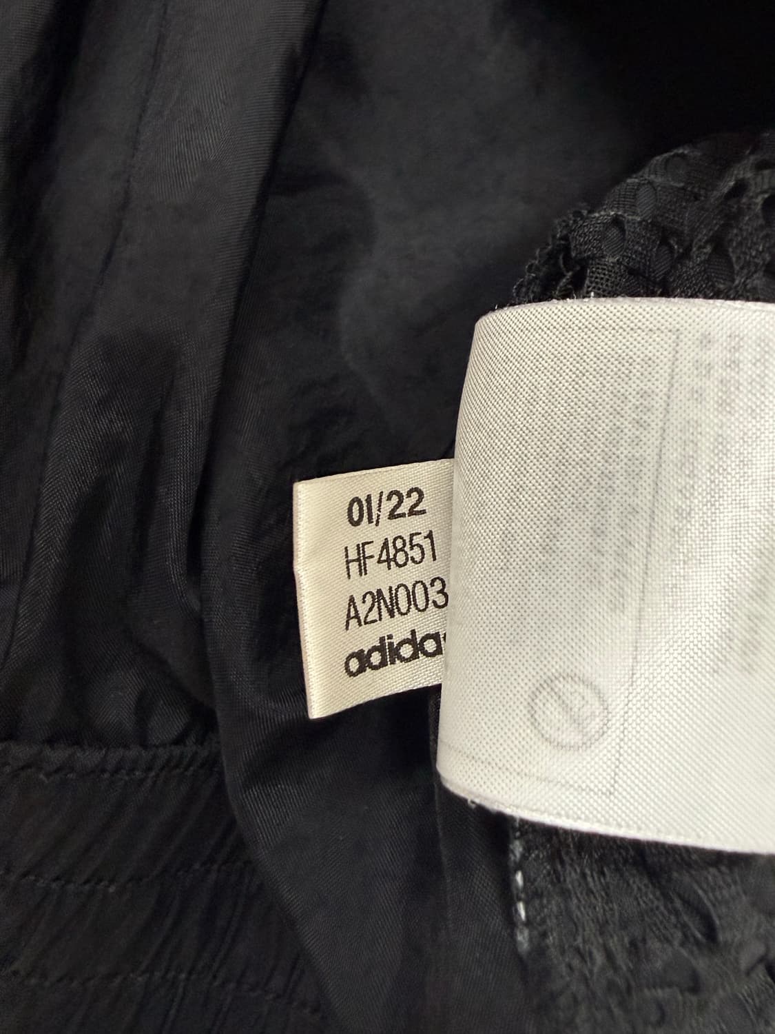 남성 100 L / 아디다스 바람막이 백로고 블랙 오렌지 상품이미지5