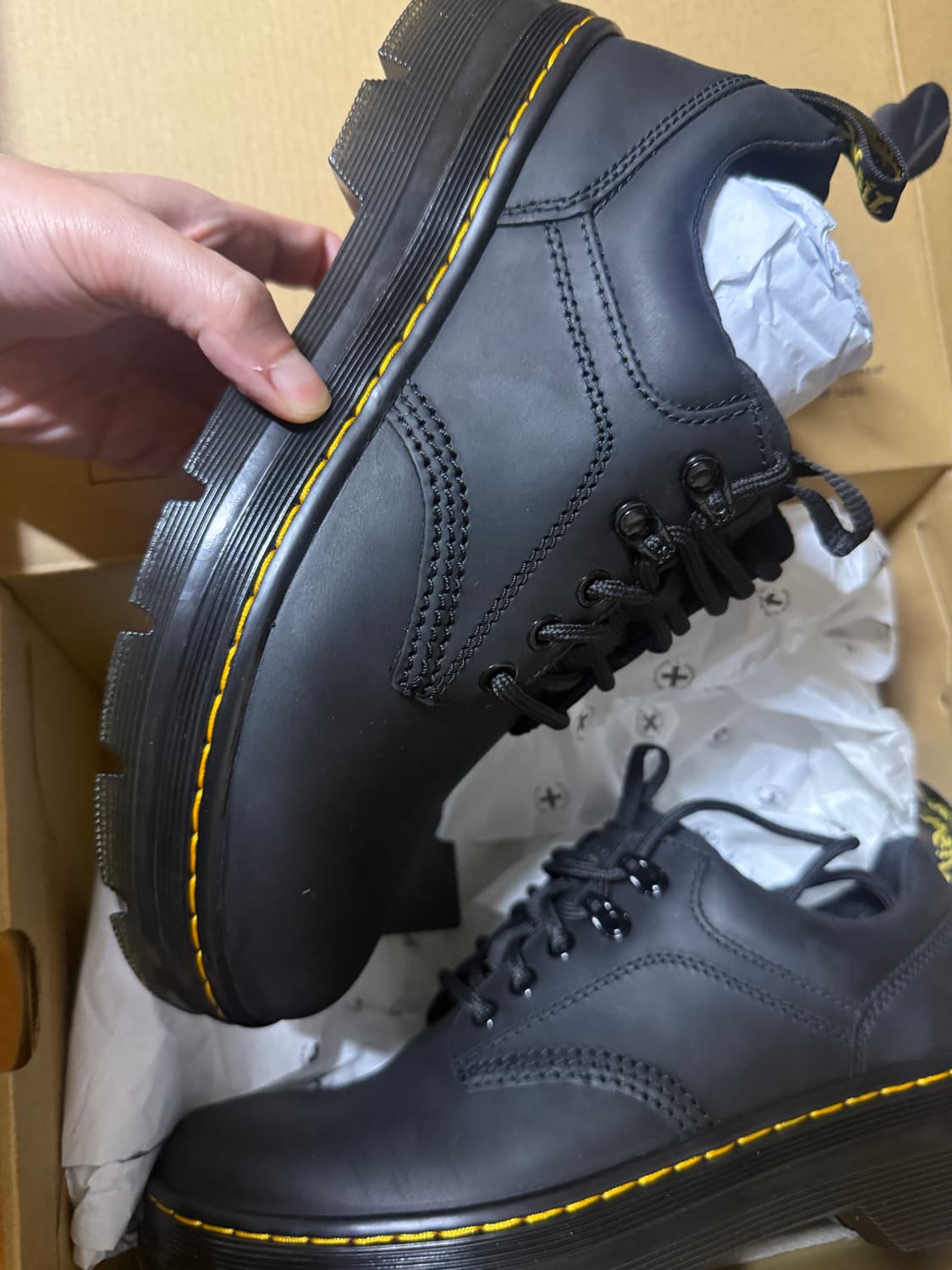 260사이즈 닥터마틴 리더 와이오밍 레더 유틸리티 슈즈 블랙 상품이미지1