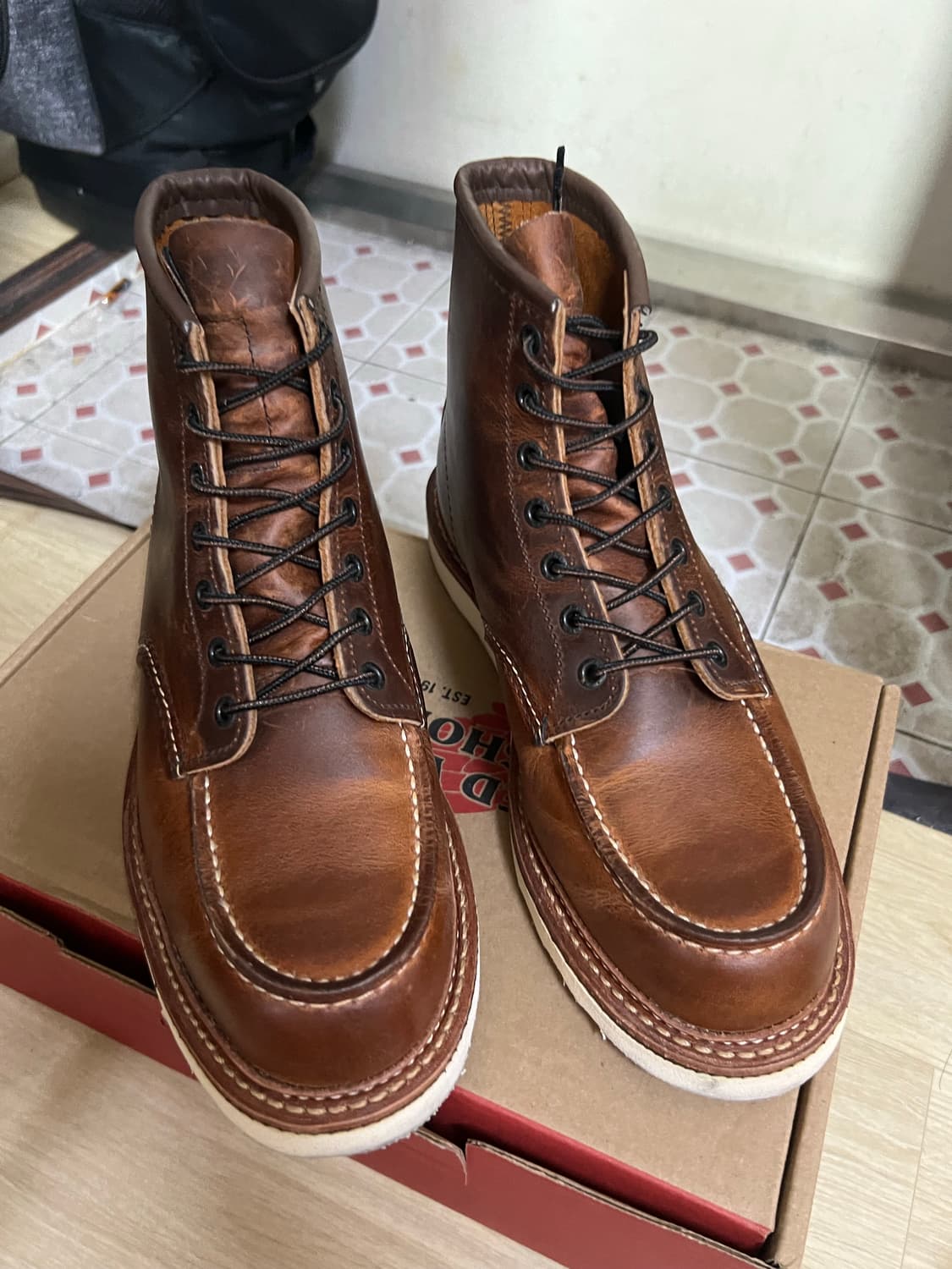 레드윙 목토 1907 9D 상품이미지1