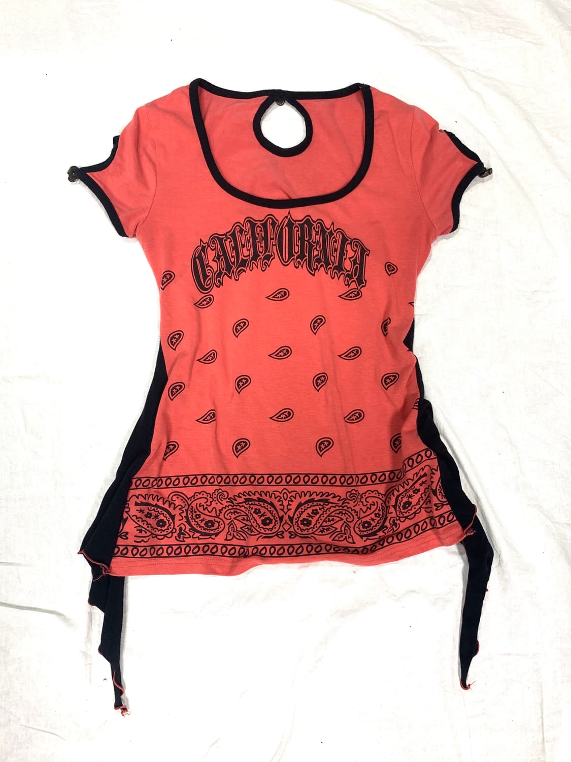 d.i.a skull detail unbalanced top 상품이미지4