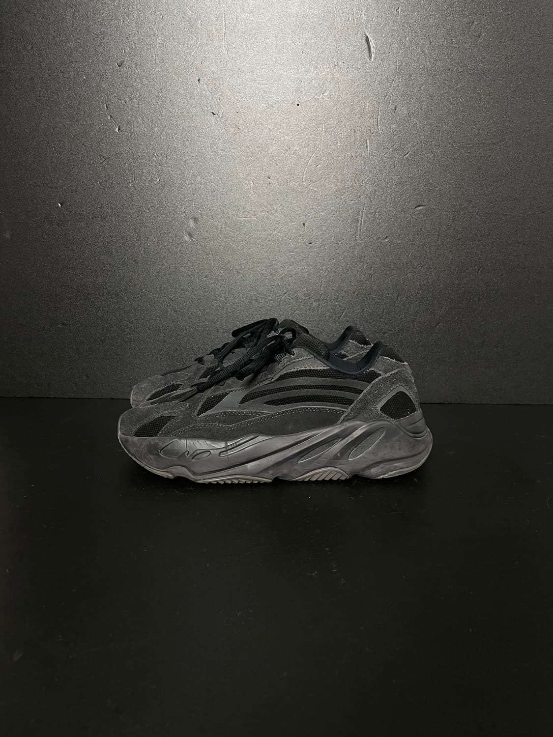 [255] 아디다스 이지부스트 700 V2 반타 상품이미지3