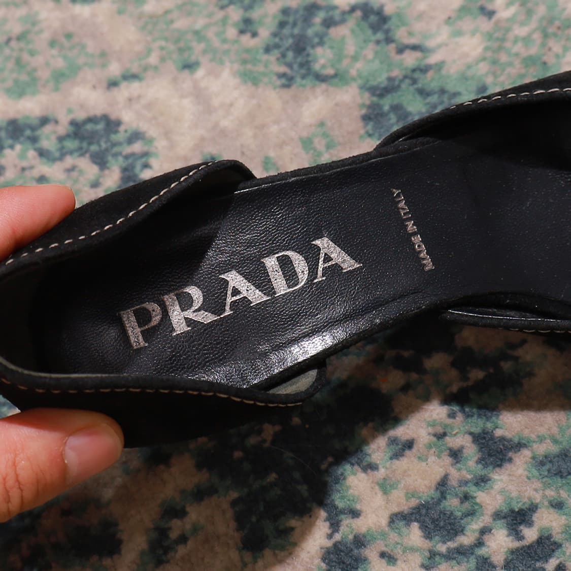 Prada 프라다 스웨이드 힐 블랙 36사이즈 정품 상품이미지2