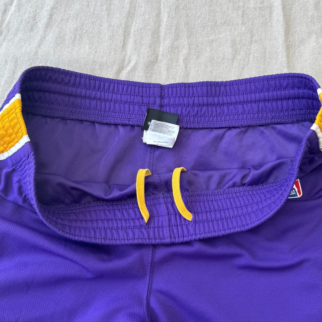 아디다스 nba 해외판 레이커스 배색 반바지 XL 상품이미지3