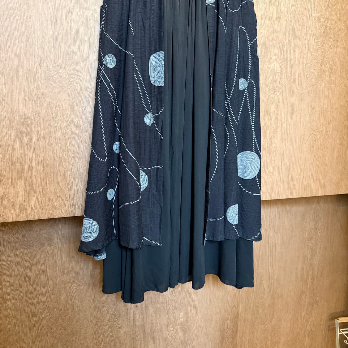 빈티지 밴딩 롱 스커트 도트 프린팅 레이어드 디테일 블랙 상품이미지9