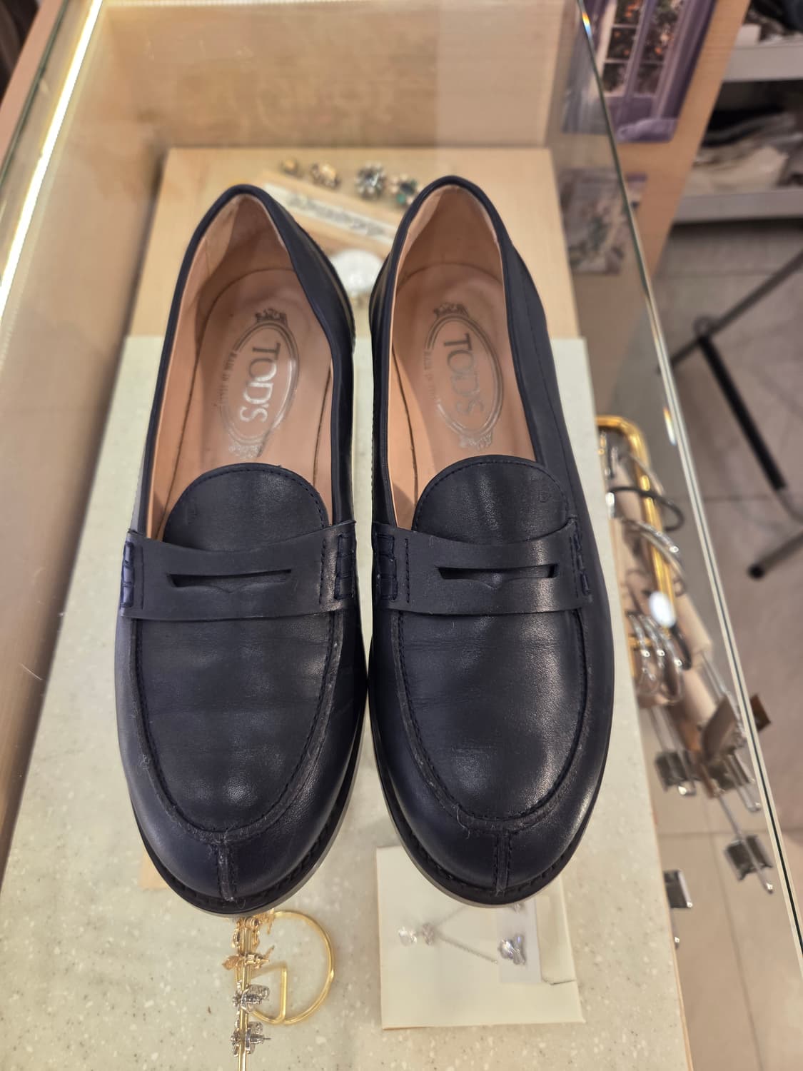 TOD'S 토즈 블랙 로퍼(235) 상품이미지1