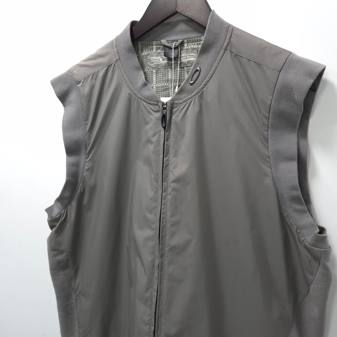 오클리 00s 유틸리티 집업 베스트 XL 상품이미지3