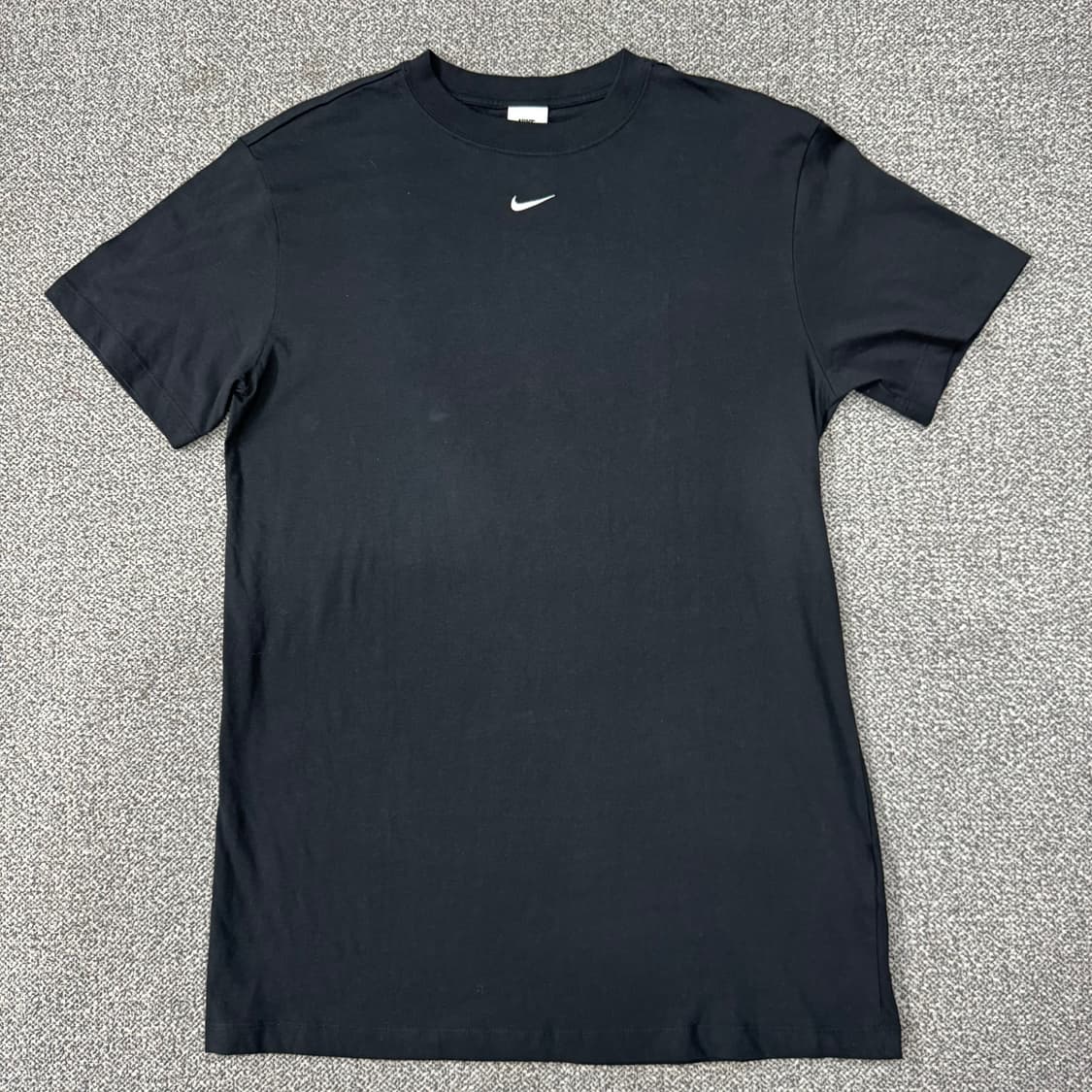 나이키 스우시 여성 반팔 상품이미지1