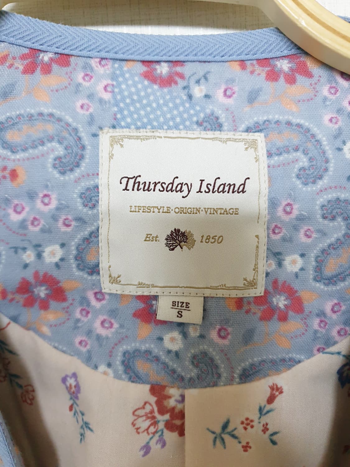 써스데이아일랜드 페이즐리 누빔자켓 55 블루 S 상품이미지9