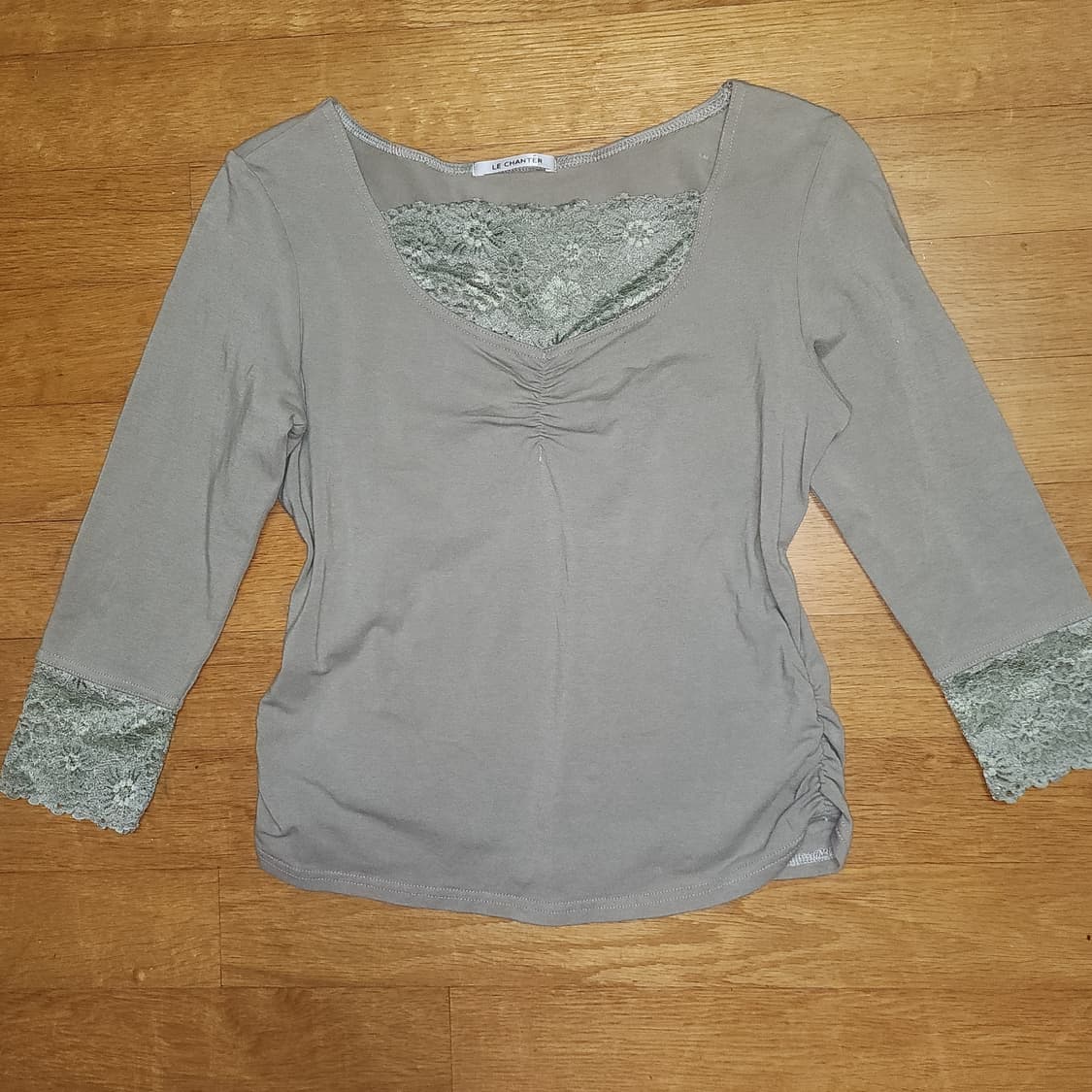 빈티지 르샹뜨 레이스 장식 긴팔 티셔츠 상품이미지1