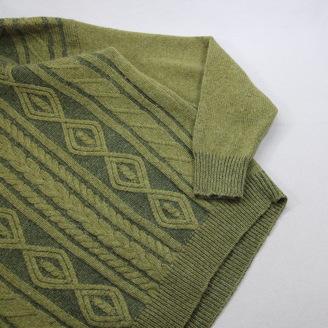 (착용컷) WORK WEAR 케이블 니트 (남성용 103) 상품이미지5