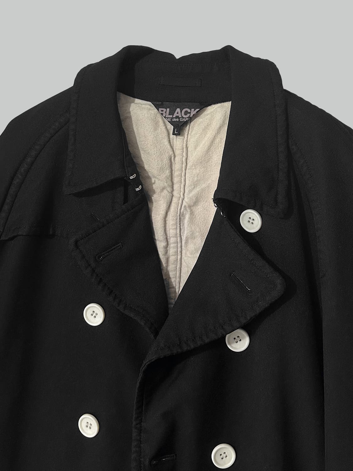 꼼데가르송 블랙 축융 폴리 코트 상품이미지4