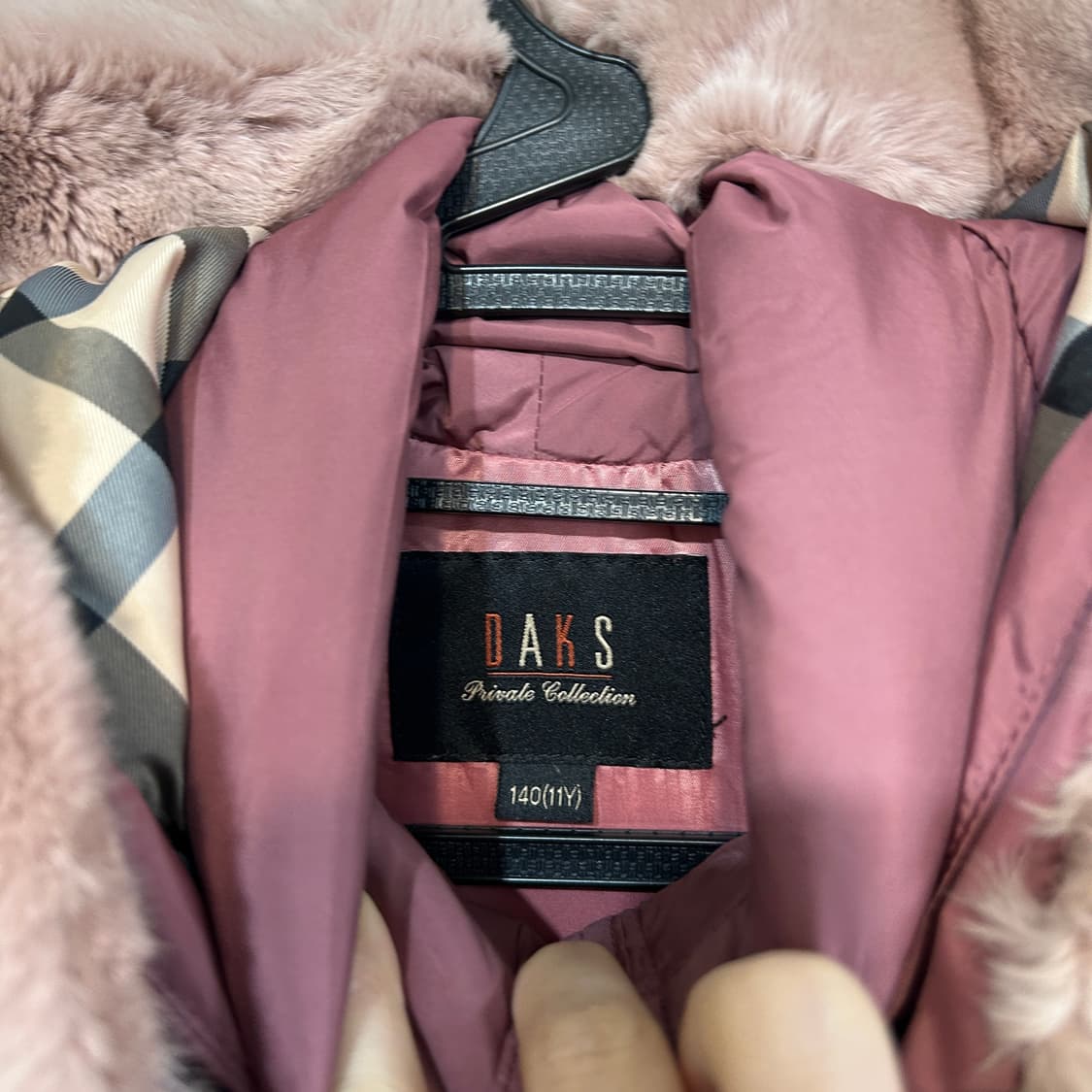 닥스 키즈 여아 구스다운 롱패딩 140 빵빵함 상품이미지2