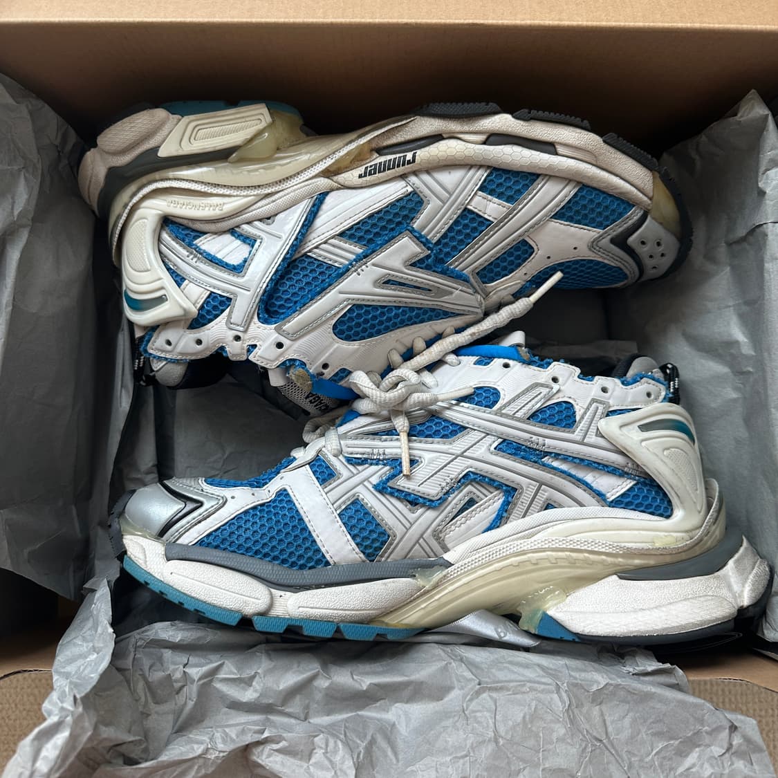 발렌시아가 뉴러너 42 상품이미지1