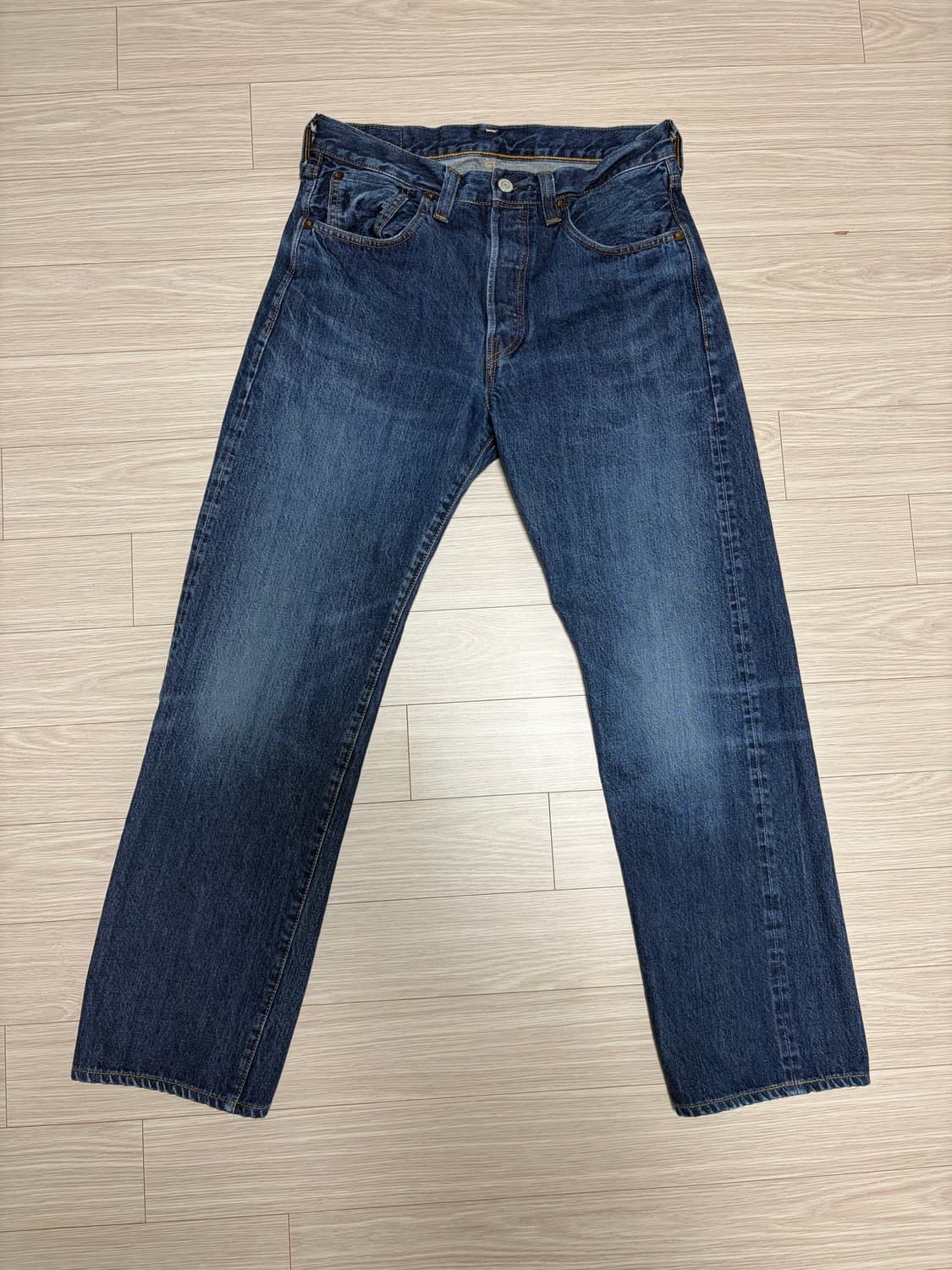 LVC 47501 30x32 사이즈 판매합니다 상품이미지1