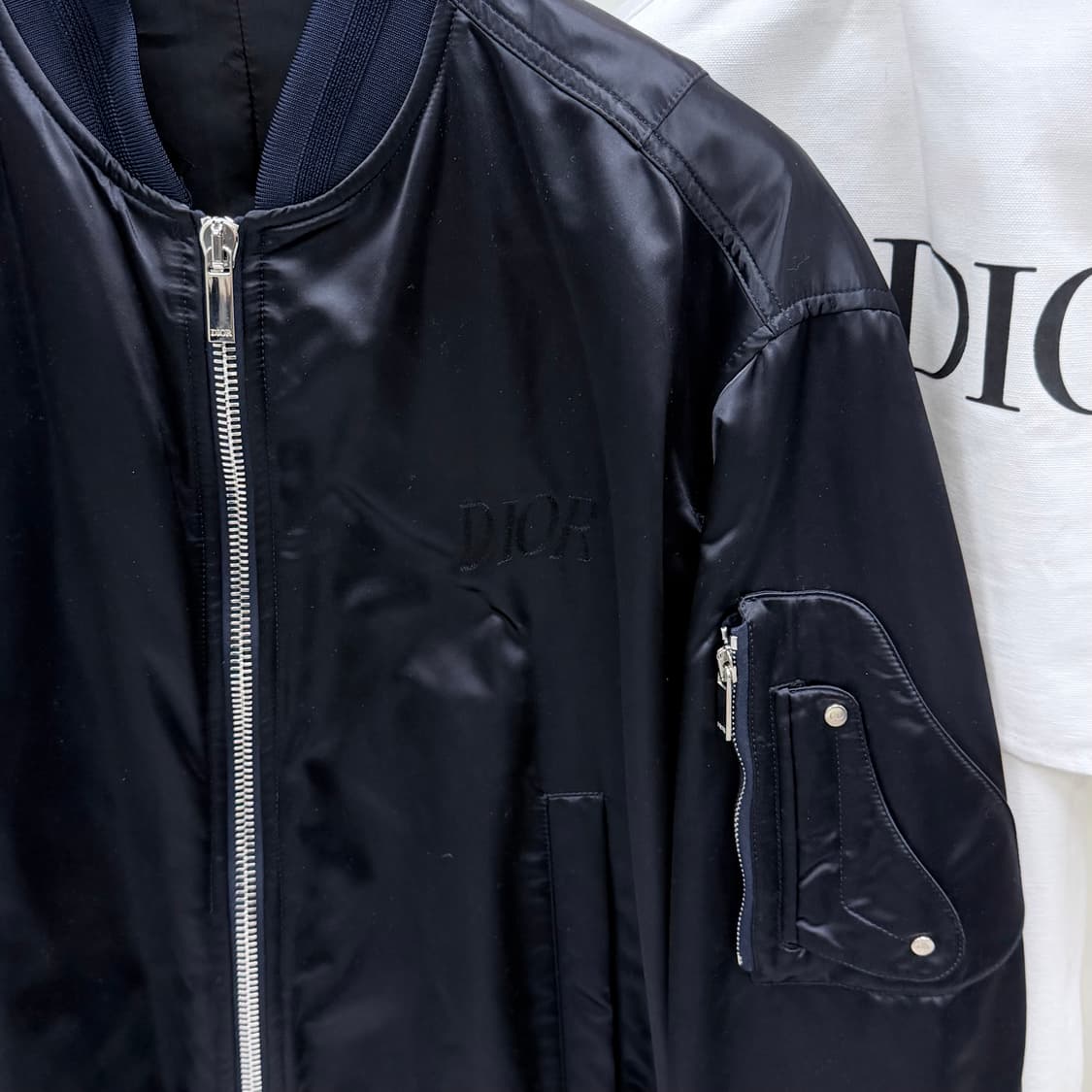 [S+급/50] 디올 X 알렉스 폭스턴 봄버 자켓 블랙 상품이미지4