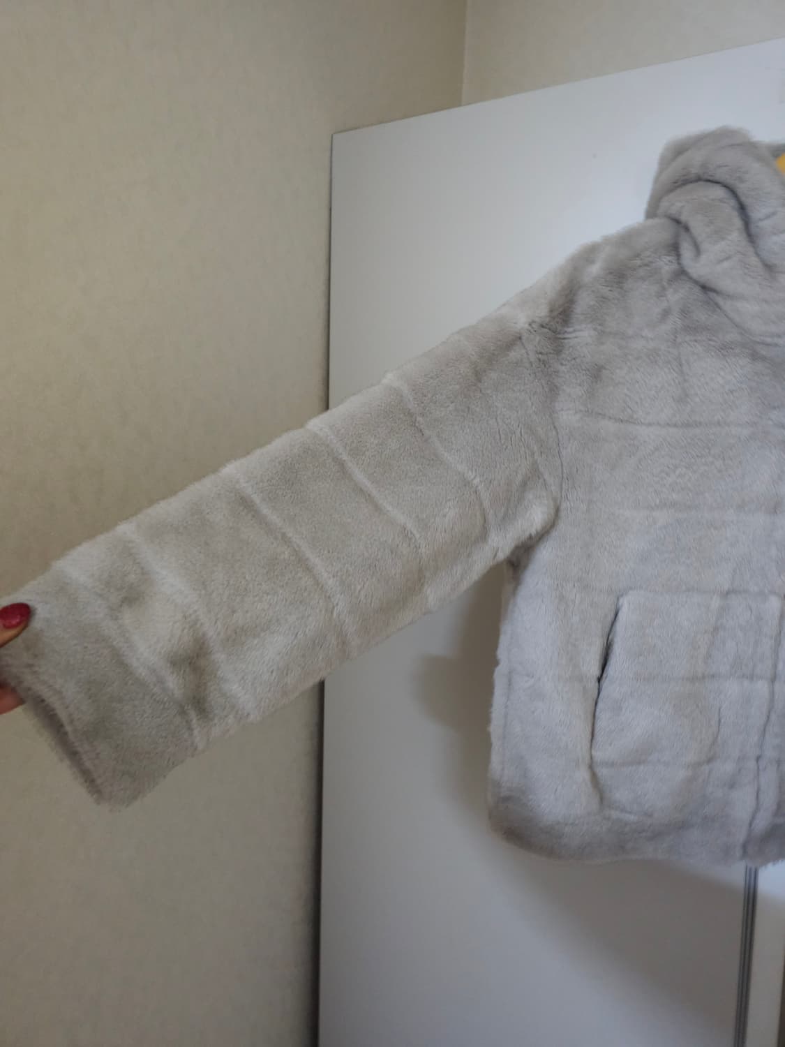 폴앤조 후드 퍼 자켓 상품이미지3