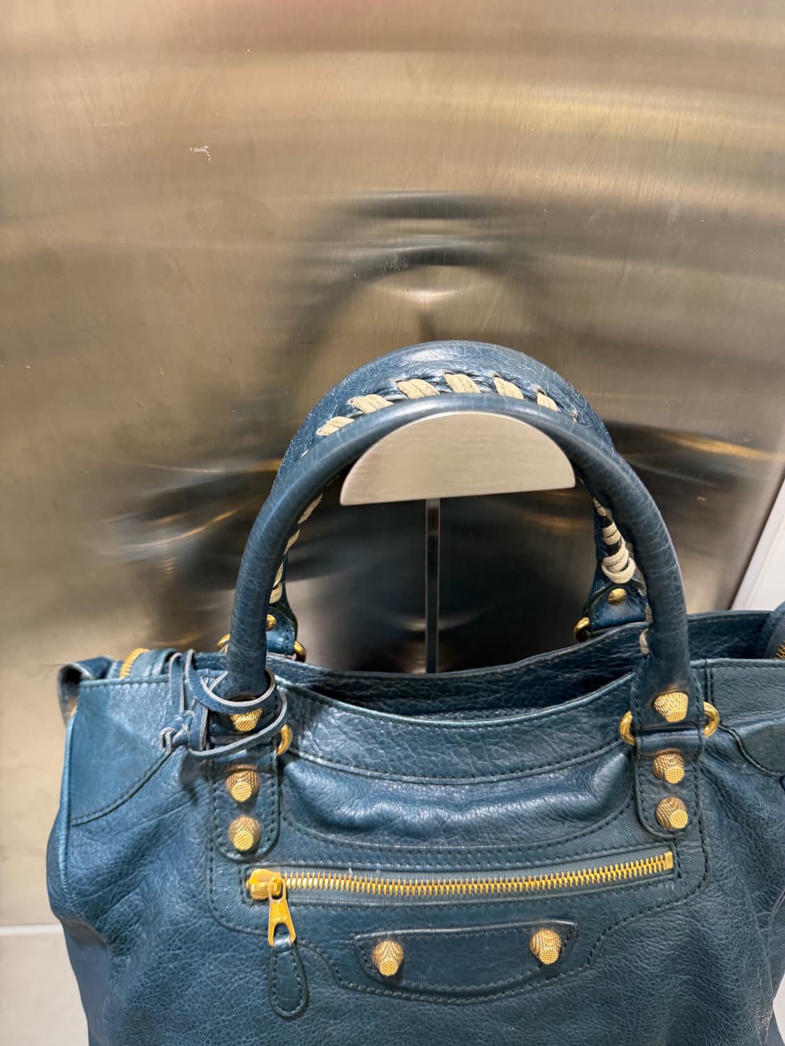 발렌시아가 모터백 딥블루 상품이미지2