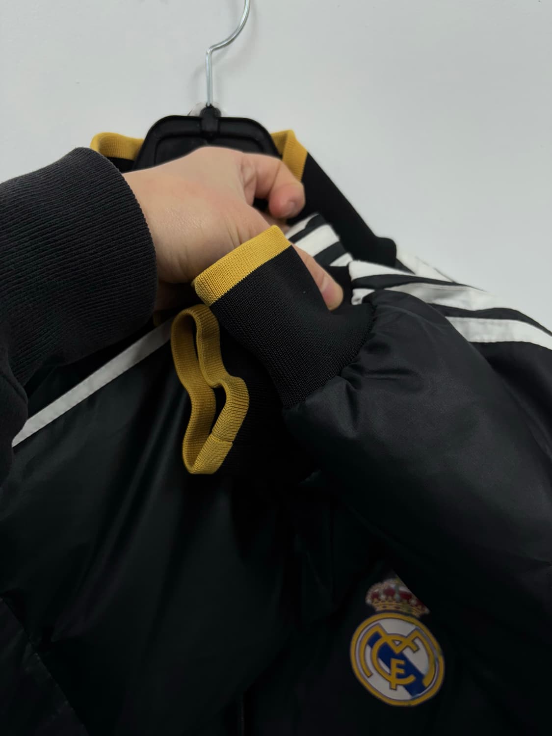 아디다스 레알마드리드 다운패딩 상품이미지5