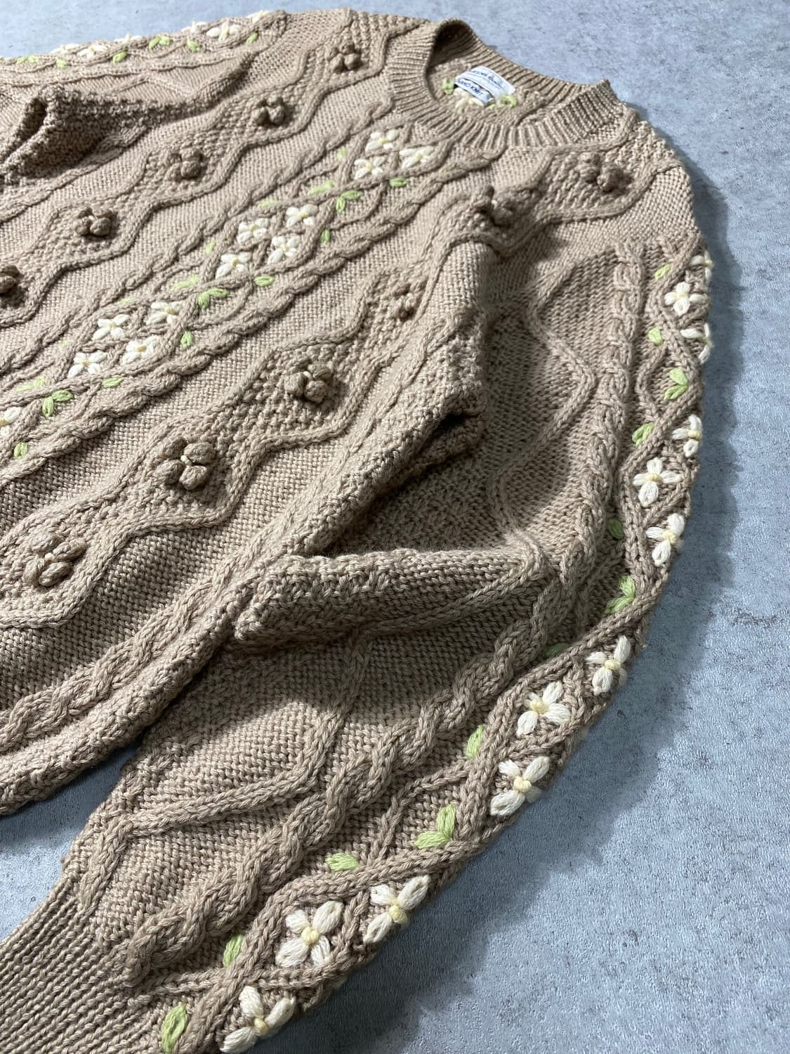 [L] QUEENS COURT 플라워 패턴 울 핸드니트 상품이미지4