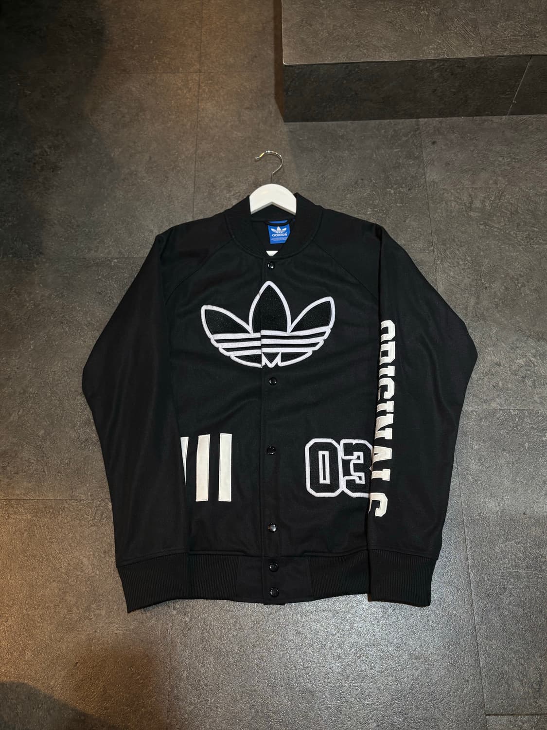 아디다스 바시티 자켓 점퍼 블랙 100사이즈 상품이미지2