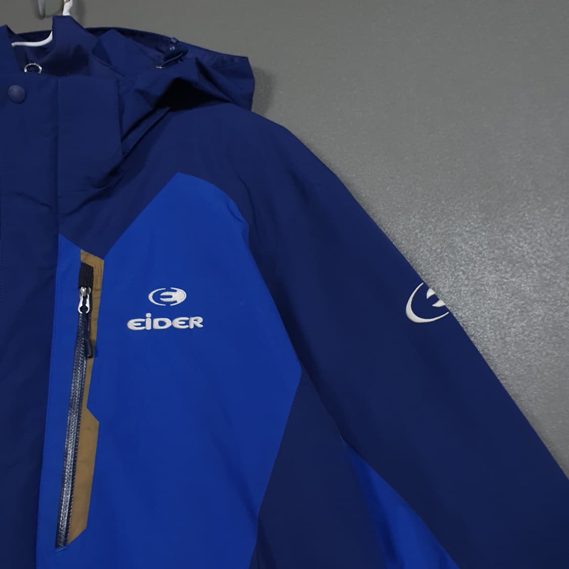 M (95) 아이더 고어텍스 퍼포먼스 쉘 고급 바람막이 마운틴 후드 자켓 상품이미지2