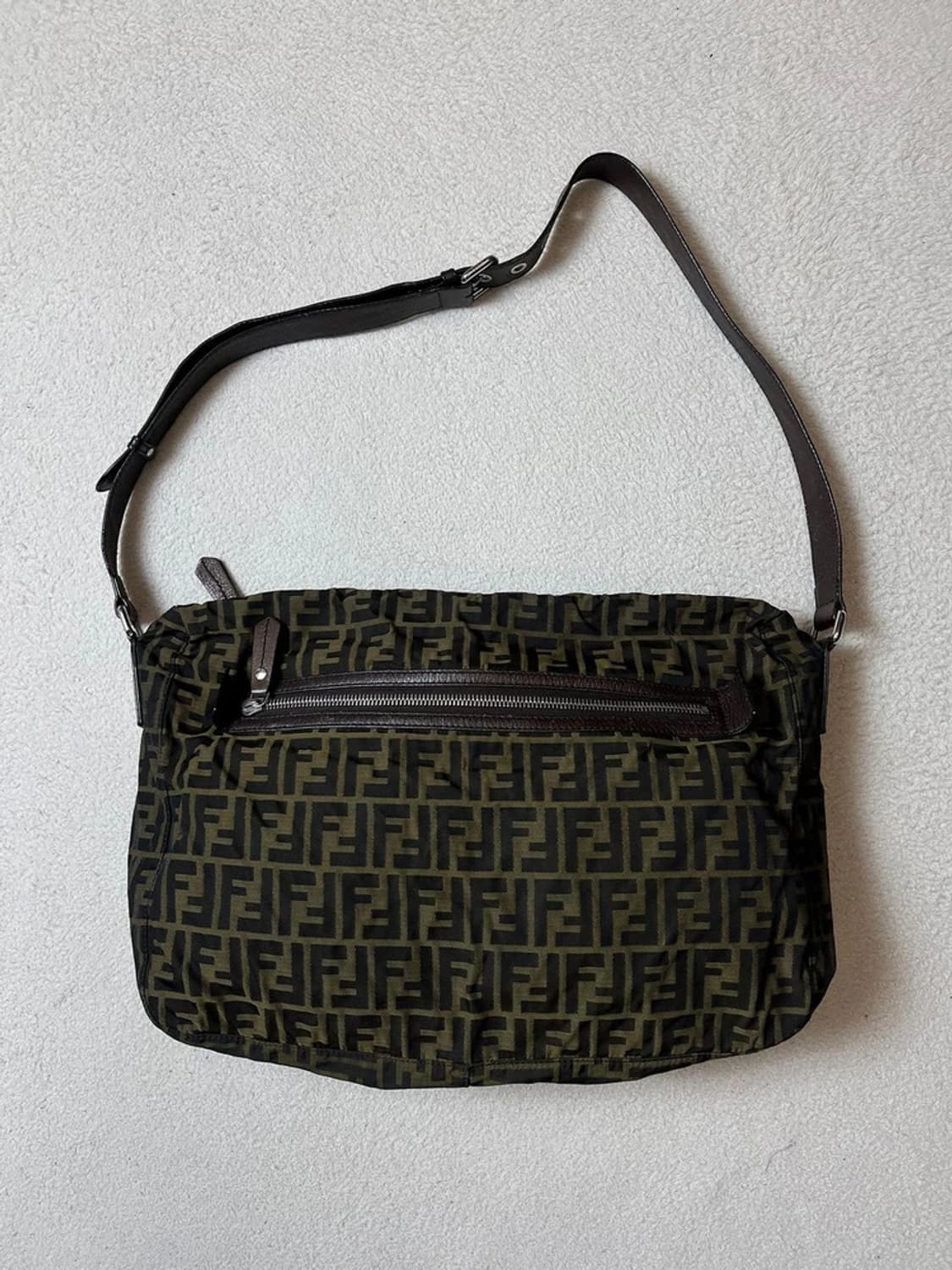 펜디 FENDI 90's 주카 패턴 크로스백 Q1260 상품이미지5