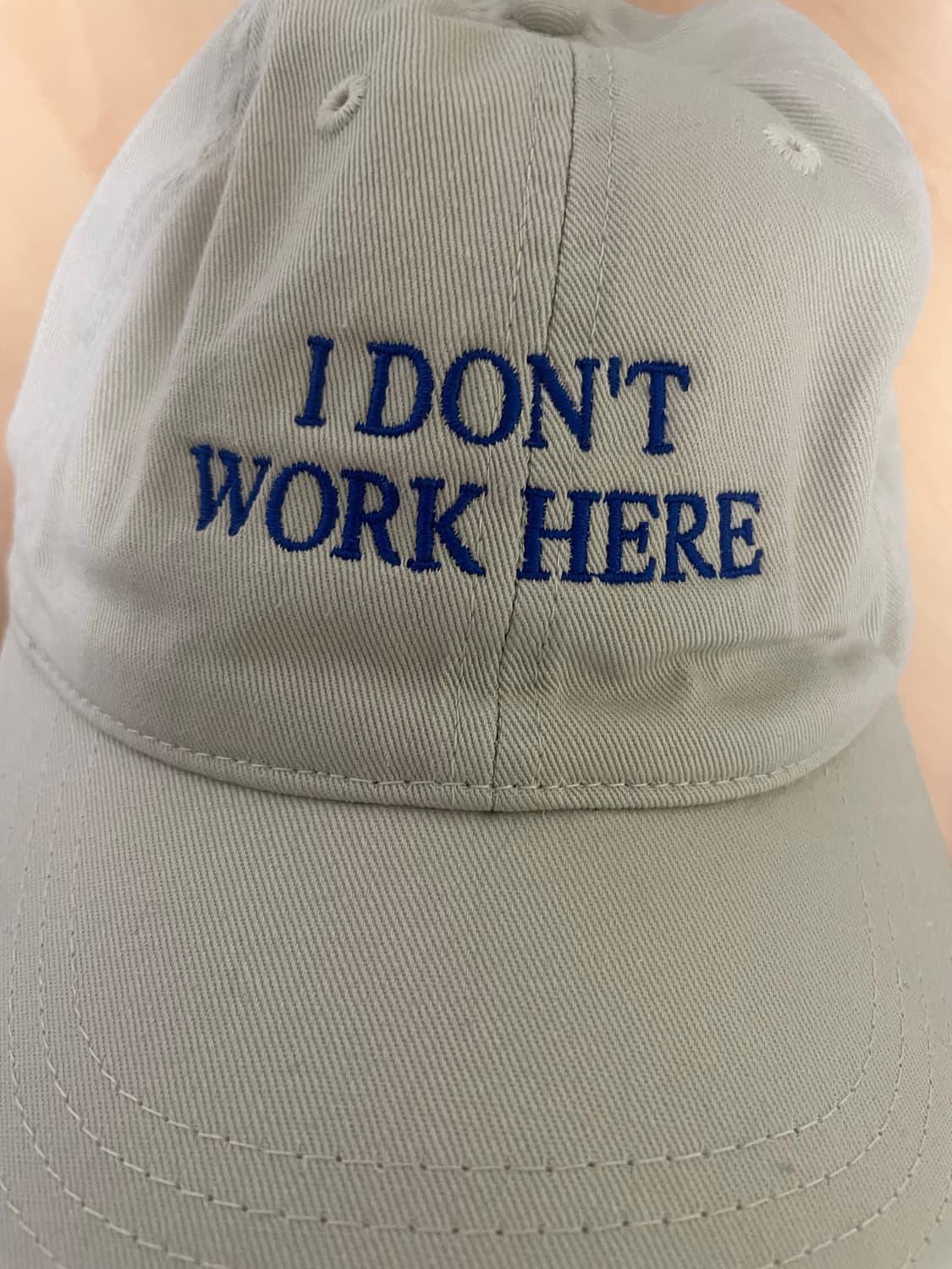 카리나 착용) i don't work here 캡 상품이미지3