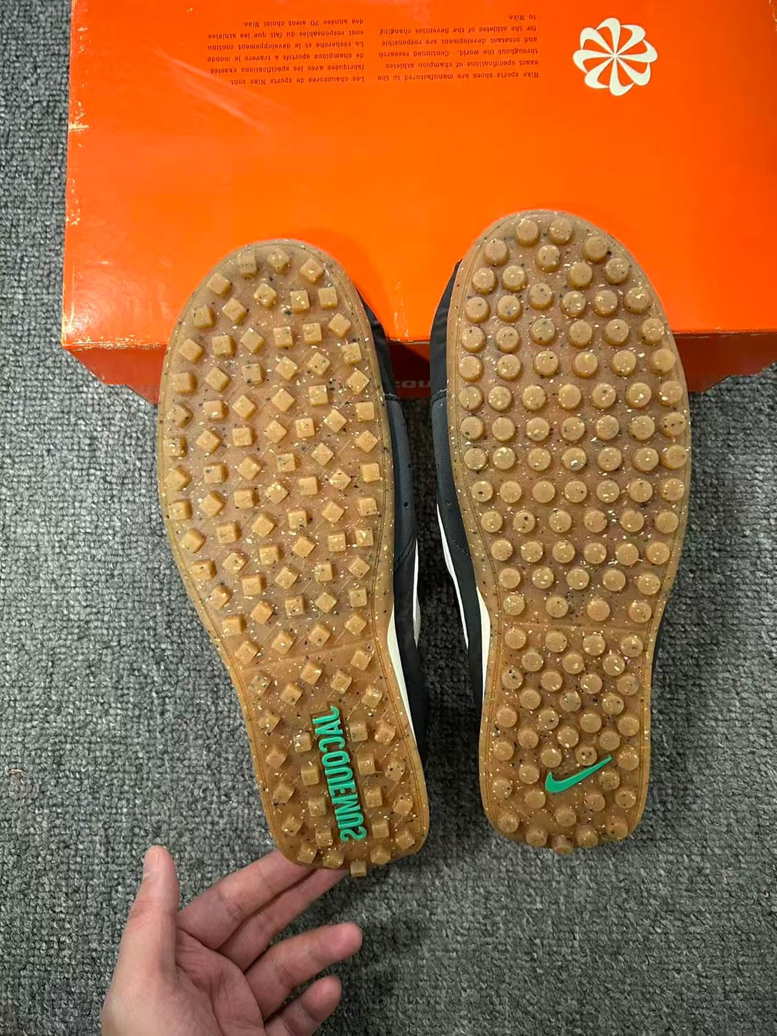 나이키 x 자크뮈스 문 슈 SP 오프 누아르 캐시미어 상품이미지3