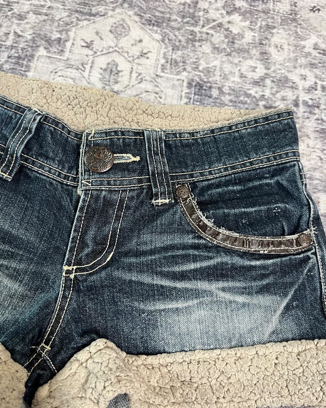 Skybomber Skull Sherpa Trim Denim Shorts 상품이미지4