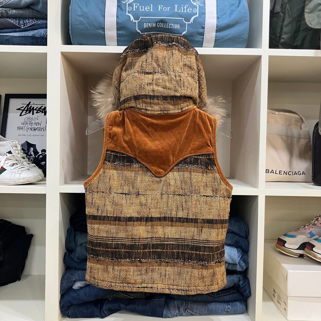 안트가우지 웨스턴 라쿤 퍼 후드 베스트 상품이미지3