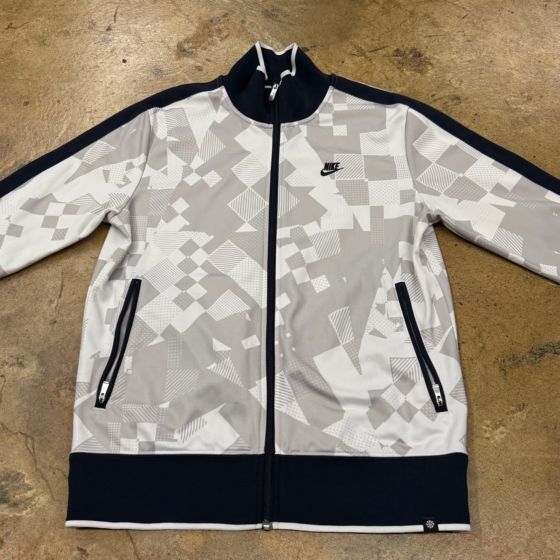 [정품/XL] 나이키 패턴 트랙탑 져지 자켓 점퍼 b18 상품이미지3