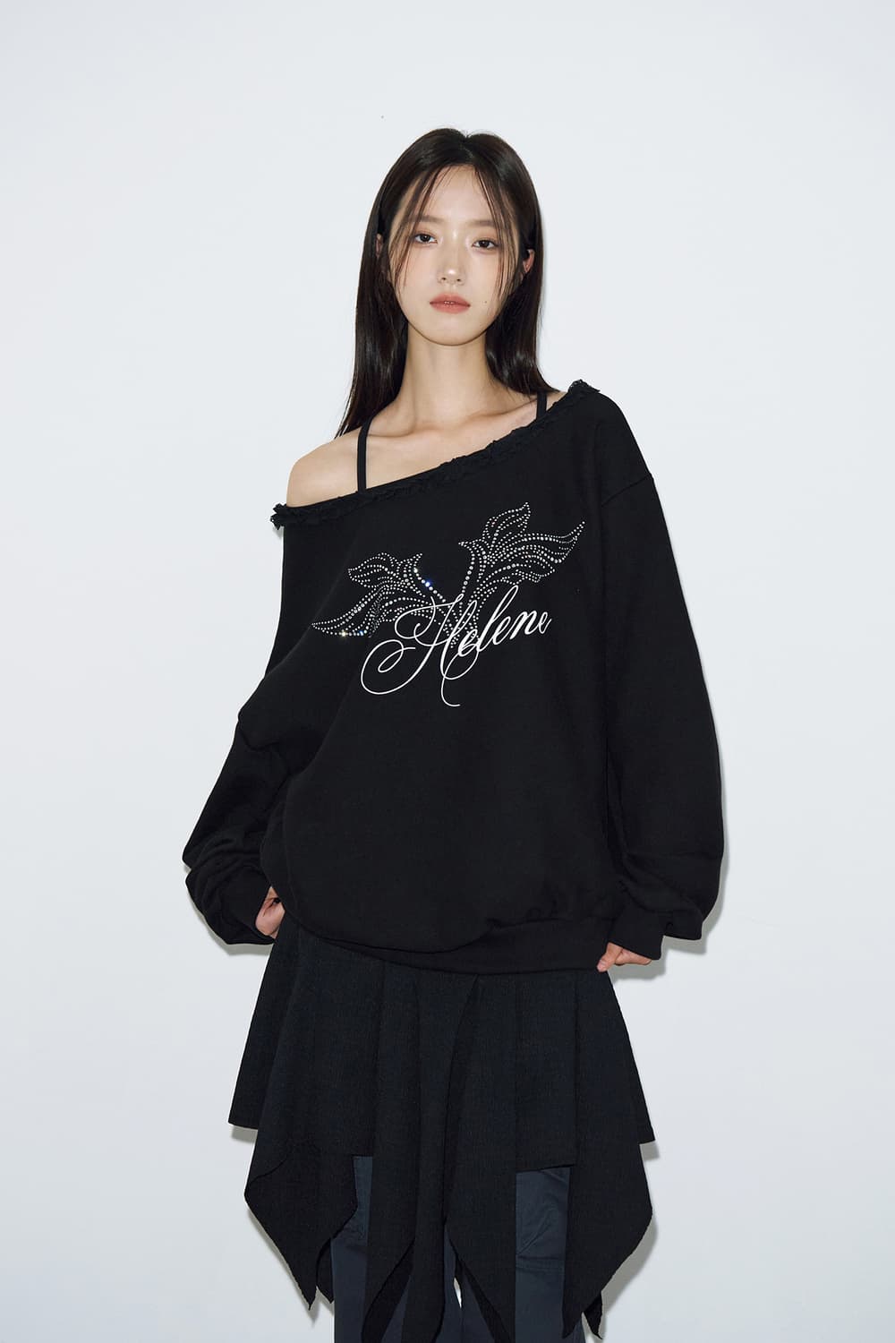 헬레네파리스 엔젤 레터링 원 숄더 스웨트 셔츠 블랙 상품이미지1