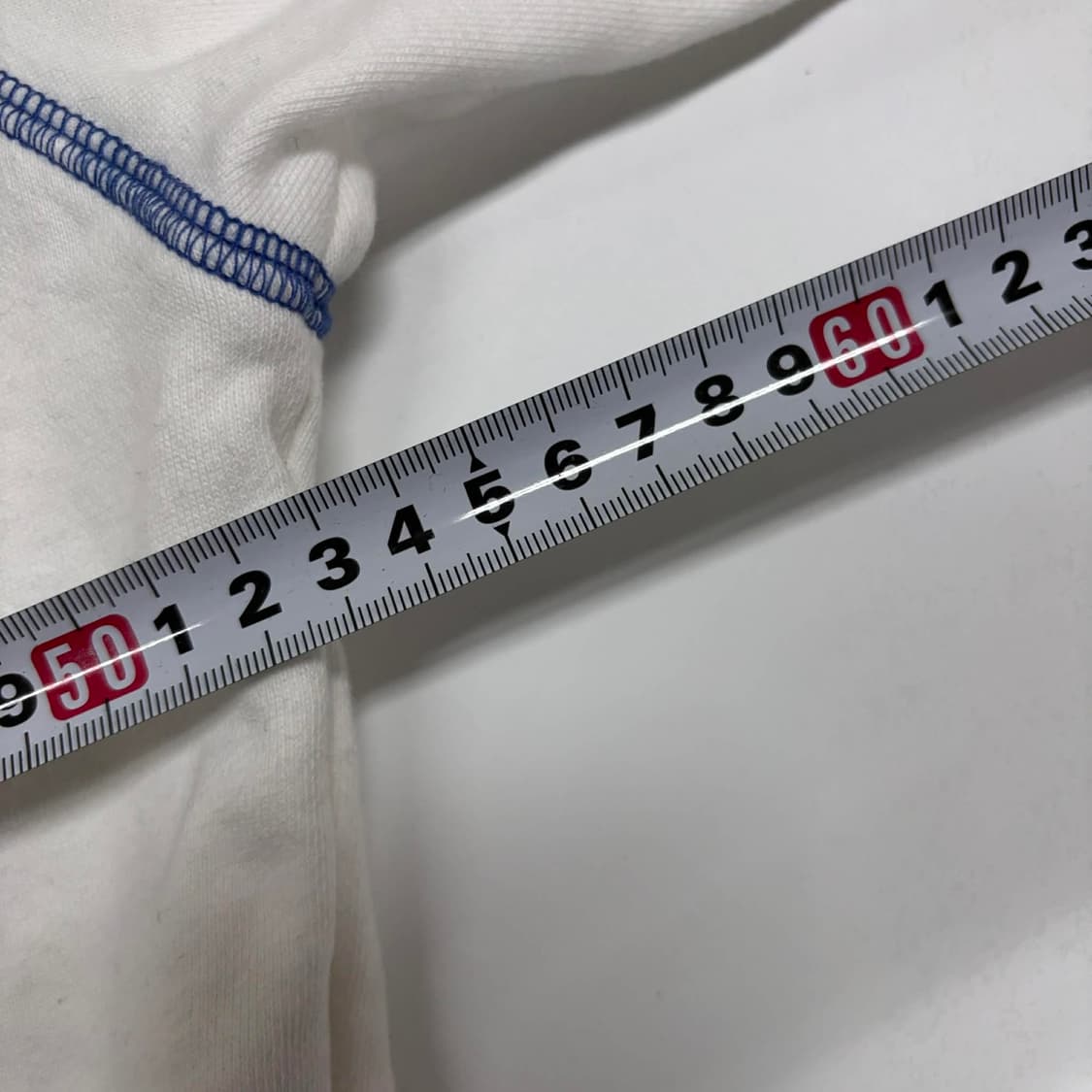 마르디 메르크디 화이트 세미크롭 걸즈 스웨트셔츠 맨투맨(OS) 상품이미지7