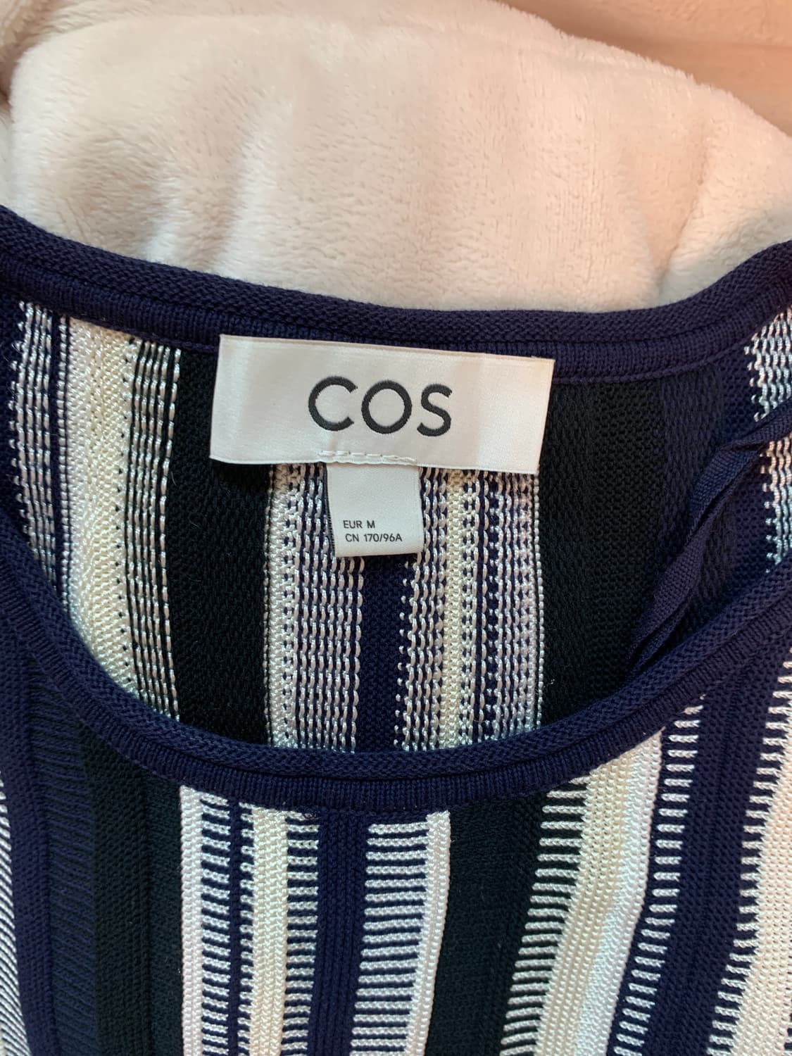 Cos 스트라이프 니티드 베스트 M 상품이미지5