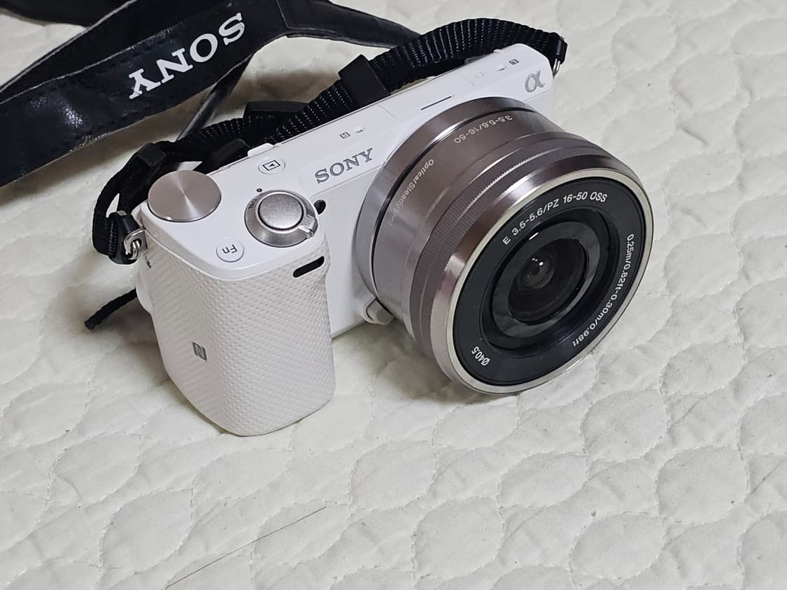 소니 NEX-5T 미러리스 카메라 상품이미지2